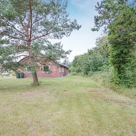 Vakantiehuis Four-bedroom Holiday In Romo *